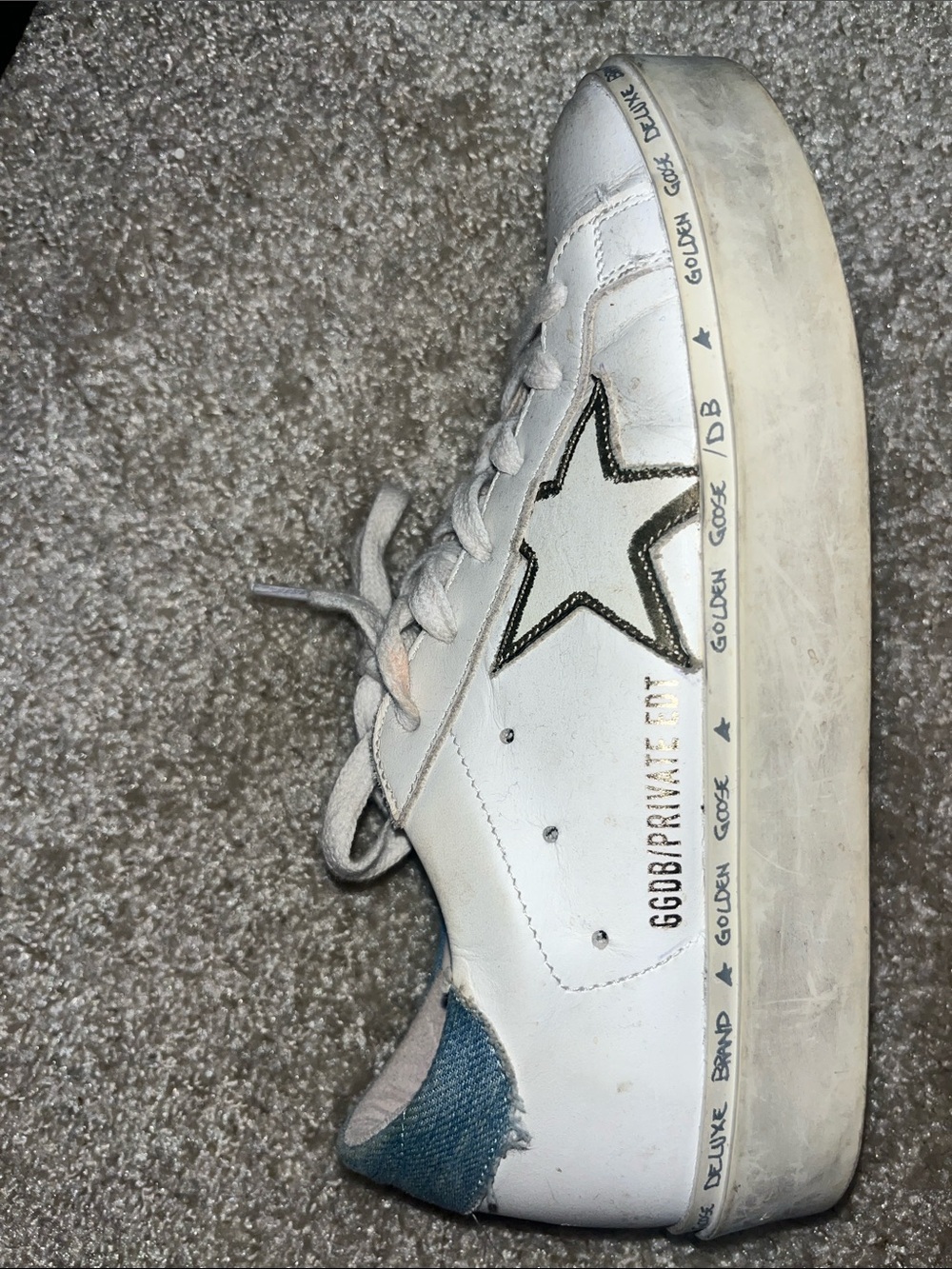Golden Goose White Leather Sneakers with Blue Heel and Star Accent - Picture 2 of 7